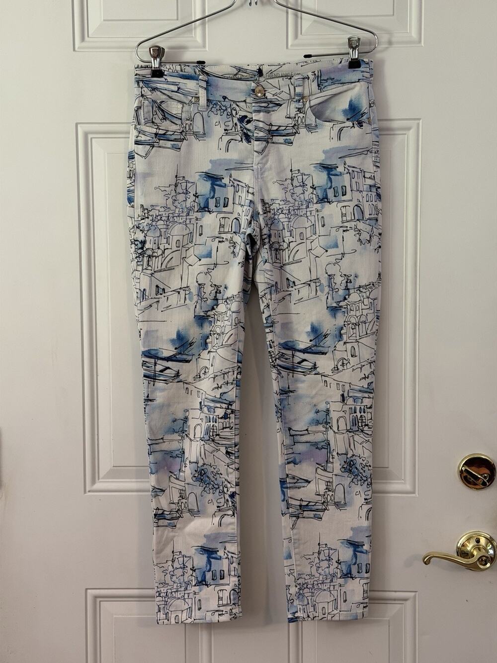 Chicos 00 So Slimming Girlfriend Ankle Jeans White With Blue Coastal Toile Print